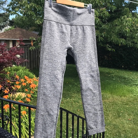 Workout leggings - Picture 1 of 3